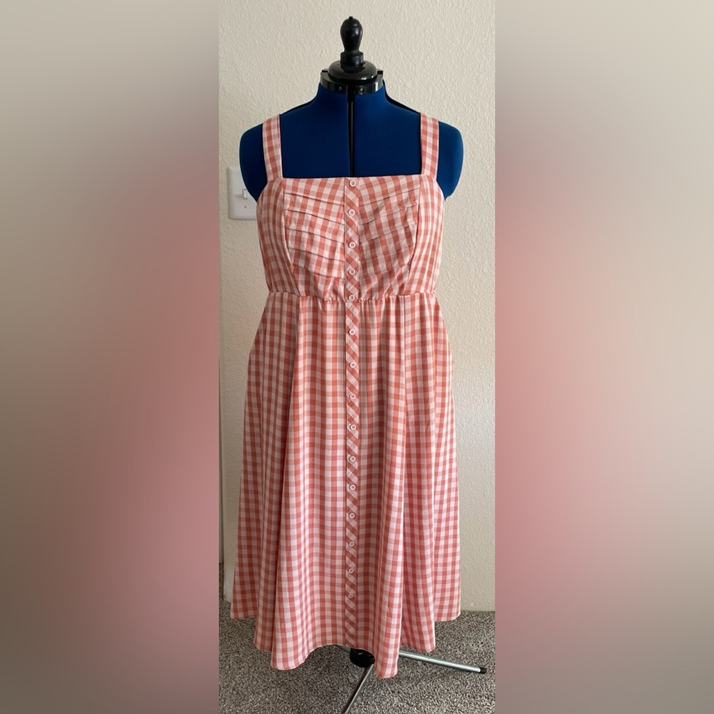 TORRID- Gingham maxi dress- ruching, and adjustable straps